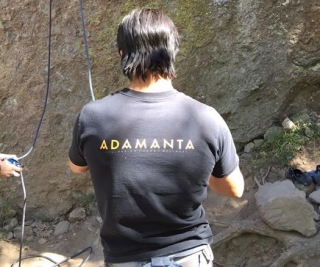  adamanta徒步旅行 
